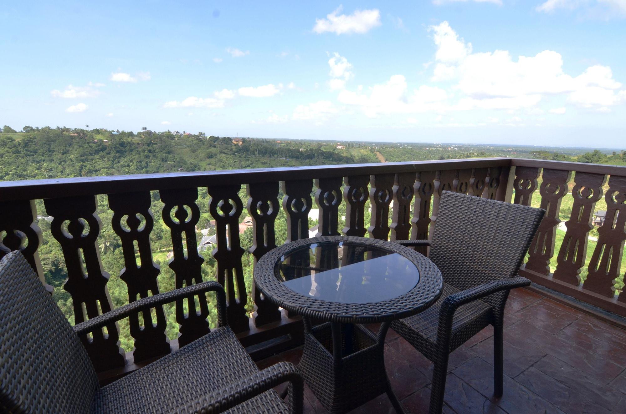 Crosswinds Resort Suites Тагайтай Экстерьер фото