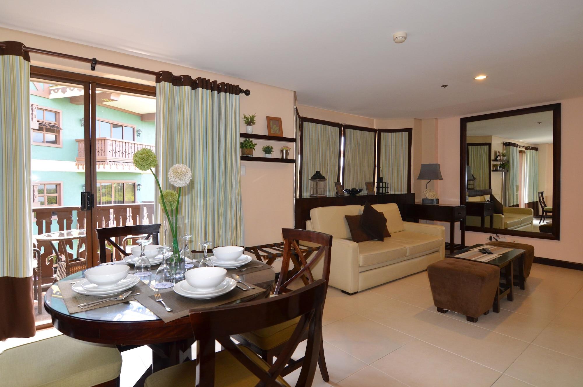 Crosswinds Resort Suites Тагайтай Экстерьер фото