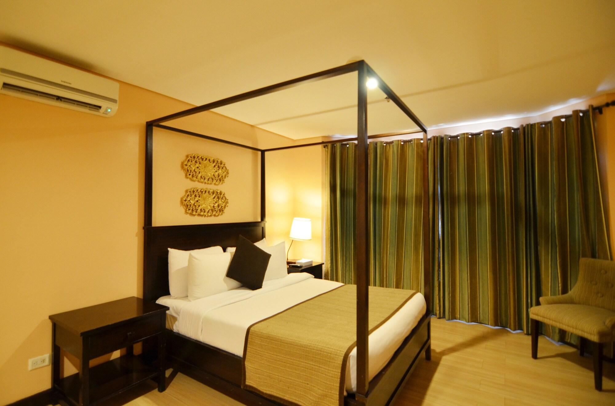 Crosswinds Resort Suites Тагайтай Экстерьер фото